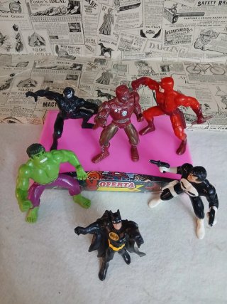 REBAJADO.Lote Figuras PVC Marvel y DC