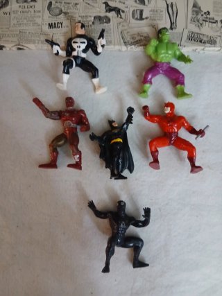 REBAJADO.Lote Figuras PVC Marvel y DC