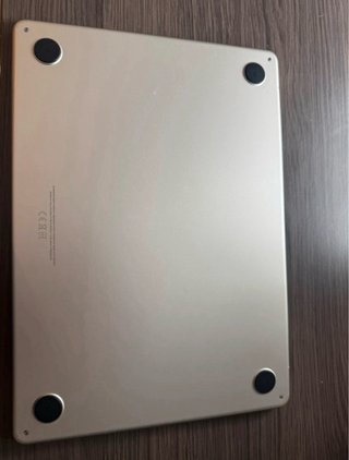 MacBook Air M3 2024
