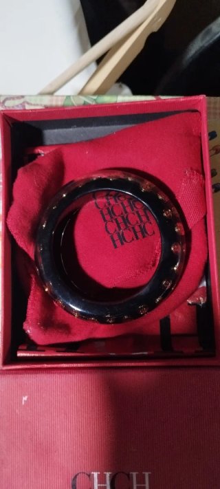 Pulsera Carolina Herrera CH Negra Dorada