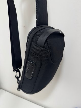 Bandolera Bange Negra Antirrobo