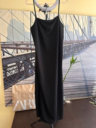 Vestido largo Zara negro satinado