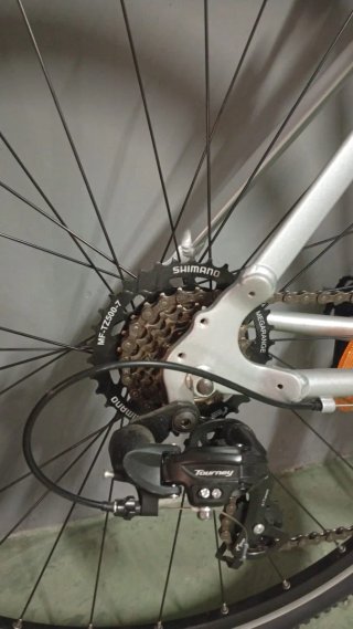 Bicicleta Triban 100 Talla M (Carretera / Urbana )