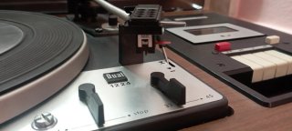 Dual Bettor Compacto Tocadiscos y Cassette.