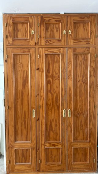 Frente de armario de madera