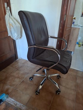 Silla de oficina giratoria
