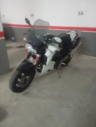 BMW F800R Blanca y Negra