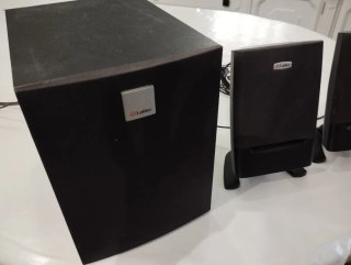 Altavoces Labtec Negros