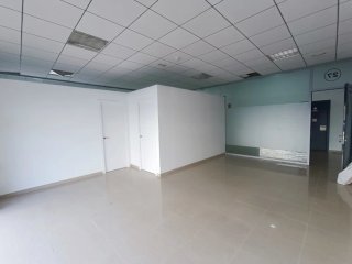 Oficina polígono pibo en alquiler