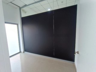 Oficina polígono pibo en alquiler