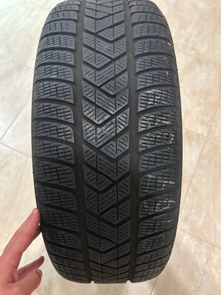Neumático Pirelli 235/55 R19 105H M+S