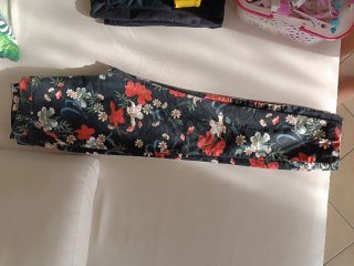 Pantaloni elasticizzati floreali