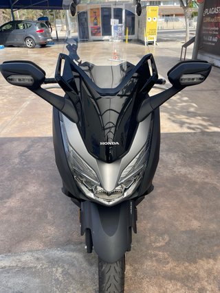 Honda Forza 300 Maxi Scooter Negra/Gris