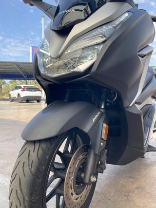 Honda Forza 300 Maxi Scooter Negra/Gris