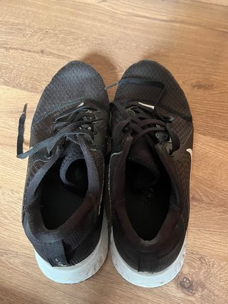 Zapatillas Nike Negras y Blancas