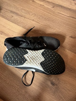 Zapatillas Nike Negras y Blancas