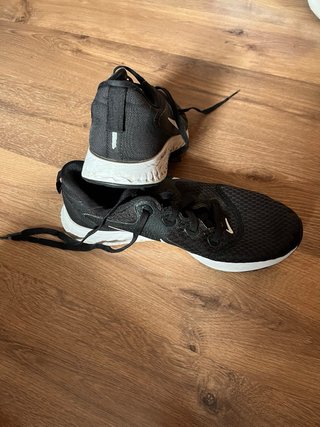 Zapatillas Nike Negras y Blancas