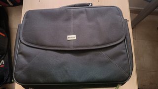 Maletín portátil negro
