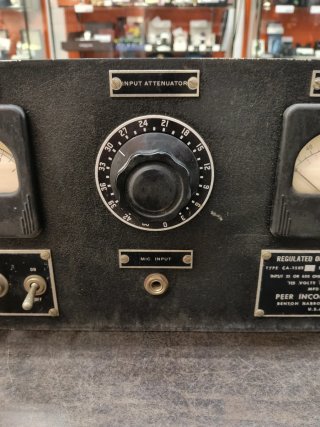 Amplificador Vintage Peer Inc. Años 50