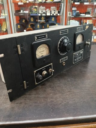 Amplificador Vintage Peer Inc. Años 50