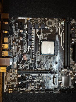 Placa Base ASUS PRIME A320M-K + Ryzen 5 2400G