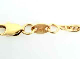 Cadena Barbada de oro de 18k, 12.42 g, 62 cm.