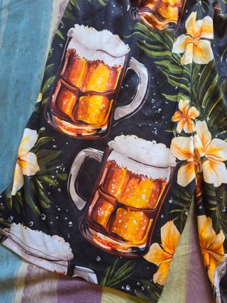 Bañador estampado cerveza y flores