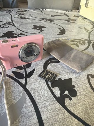 Cámara Digital Rosa 36.0 Megapíxeles