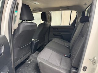 TOYOTA HILUX 2.4 D-4D DC GX