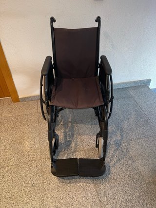 Alquiler silla de ruedas plegable