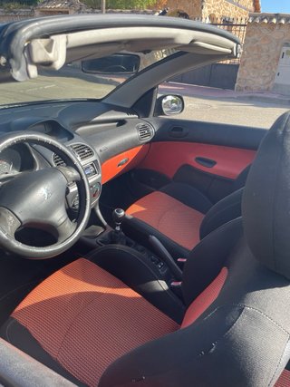 Peugeot 207 2002