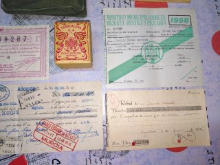 Lote antigüedades Billetes Documentos Militar Lata