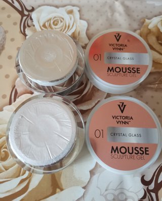 Victoria Vynn Mousse Sculpture Gel Crystal Glass