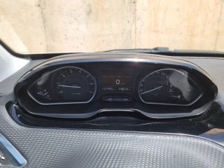 Peugeot 208 2016