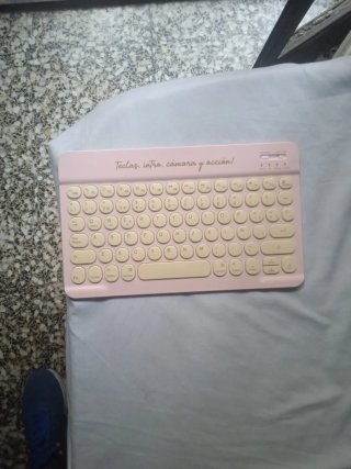 Teclado Inalámbrico Rosa
