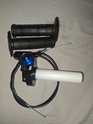 Acelerador/gas corto + puños