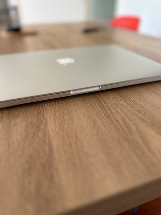 MacBook Pro 15” 2.8 GHz i7 16GB RAM 2015