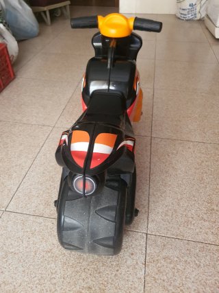 Moto correpasillos Repsol