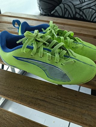 Botas de Fútbol Puma Talla 32