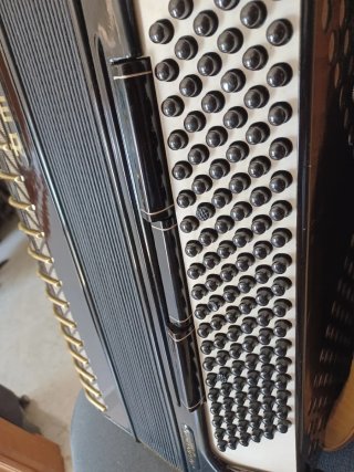 Fisarmonica Hohner 120 Bassi