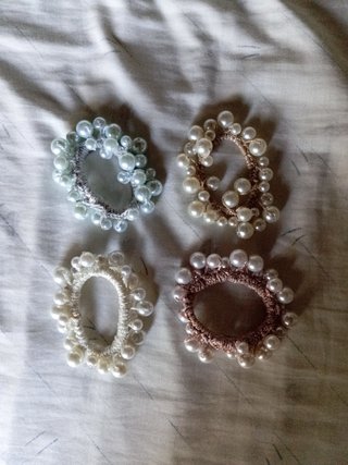 Coleteros con perlas (4 unidades)