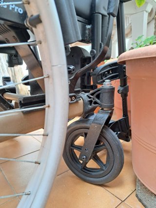 Silla de ruedas basculante Invacare PRO