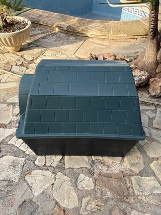 Caseta perro mediano negra y verde