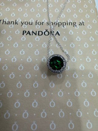 Collar Pandora con circonita verde