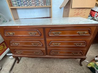 Mueble antiguo Con cajonera