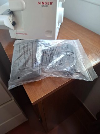 Remalladora Singer Ultralock