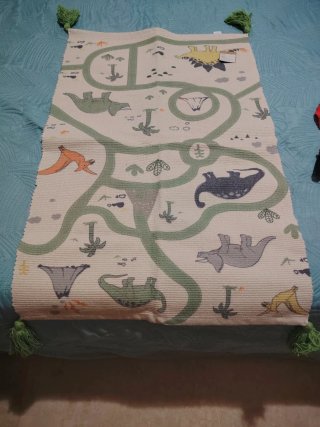 Alfombra infantil dinosaurios y pistas