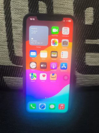 iPhone 11 Apple color negro