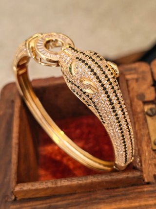 Bracciale donna con testa di leopardo
