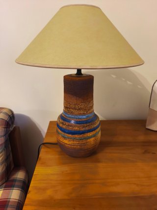 Candeeiro de mesa cerâmica e tecido